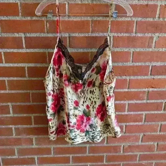 Secret Treasures Tops - Sexy secret treasures satin animal print/floral cami top size 2x